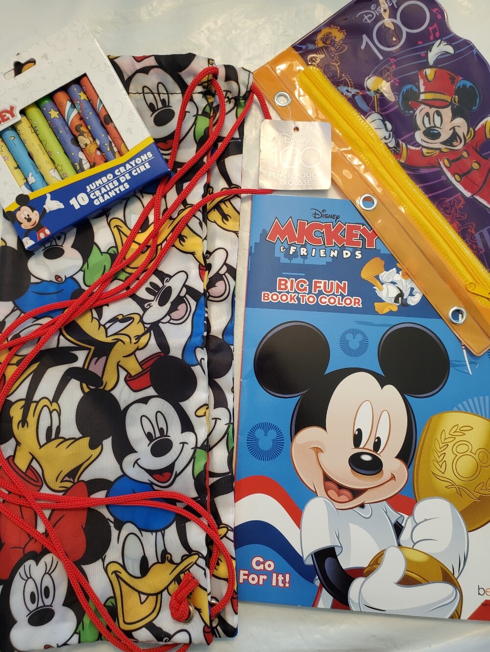 Disney Mickey & Friends Party Coloring Set with Blue, Red, Yellow Accents